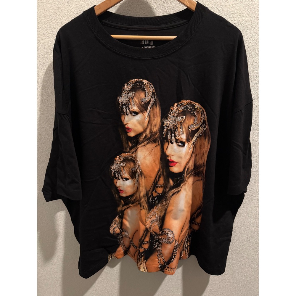 Taylor Swift The Life of a Showgirl Graphic T-Shirt Black 2XL Oversized Tee